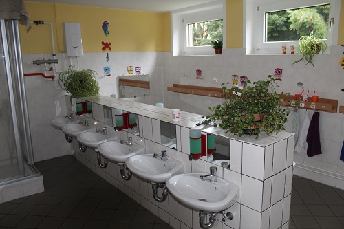 Waschraum der Kita